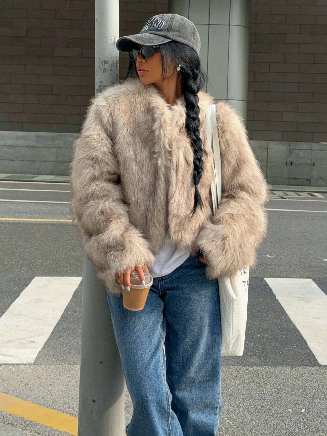 Women Winter Faux Fur Coat Short Fluffy Open Front Dark Brown Beige 2026 New Y2K Warm Trendy Streetwear Outerwear