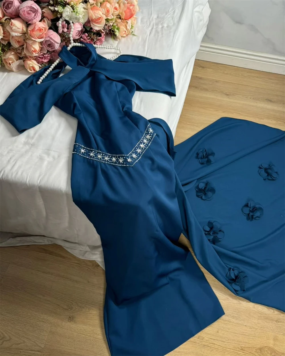 Customized Evening Dress Classic Blue Halter Off the Shoulder Sleeveless Mermaid Panel Train Appliques Beading Celebrity Gowns