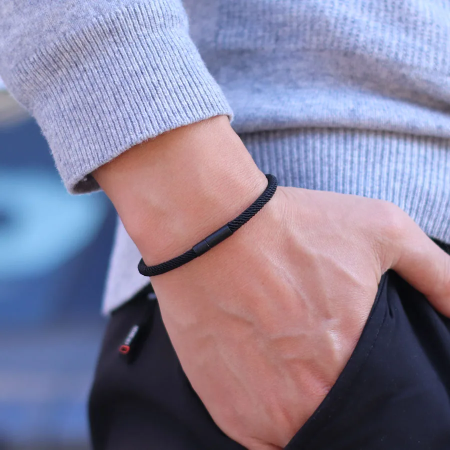 Minimalist Luck Red Rope Bracelet Men Women Grade A 4mm Nylon Cord Black Clasp Wish Wristband Outdoor Leisure Couple Hand Joias - view 2