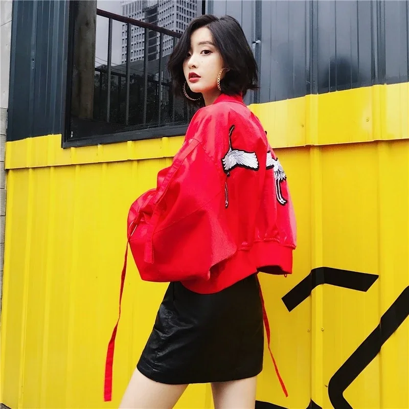 

Свободная бейсбольная куртка в гонконгском стиле с вышивкой, женская короткая куртка, весна-осень 202, универсальная корейская студенческая куртка