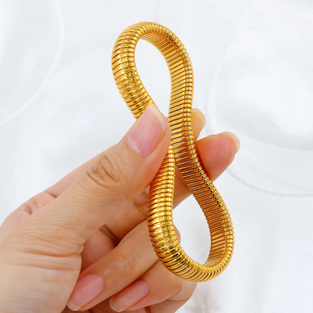 Stainless Steel Elastic Snake Shaped Zircon Bracelet Vintage Gold Color Exquisite Hip Hop Punk Bangle for Women Girls YS156