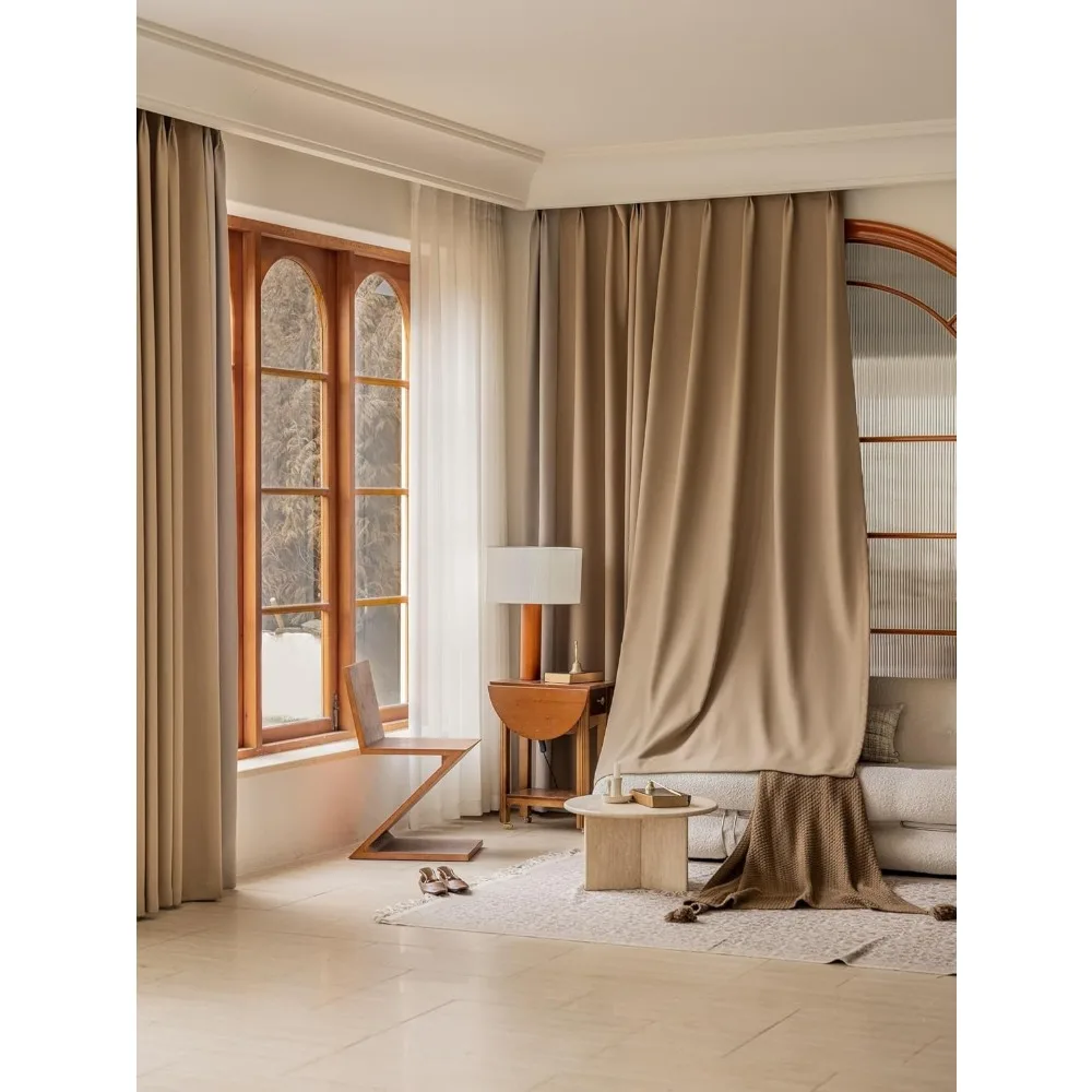 Zasłony okienne z efektem zaciemnienia, patchworkowe, z szenili, kolor jasny kawowy, 137x244 cm, z oczkami, do salonu.