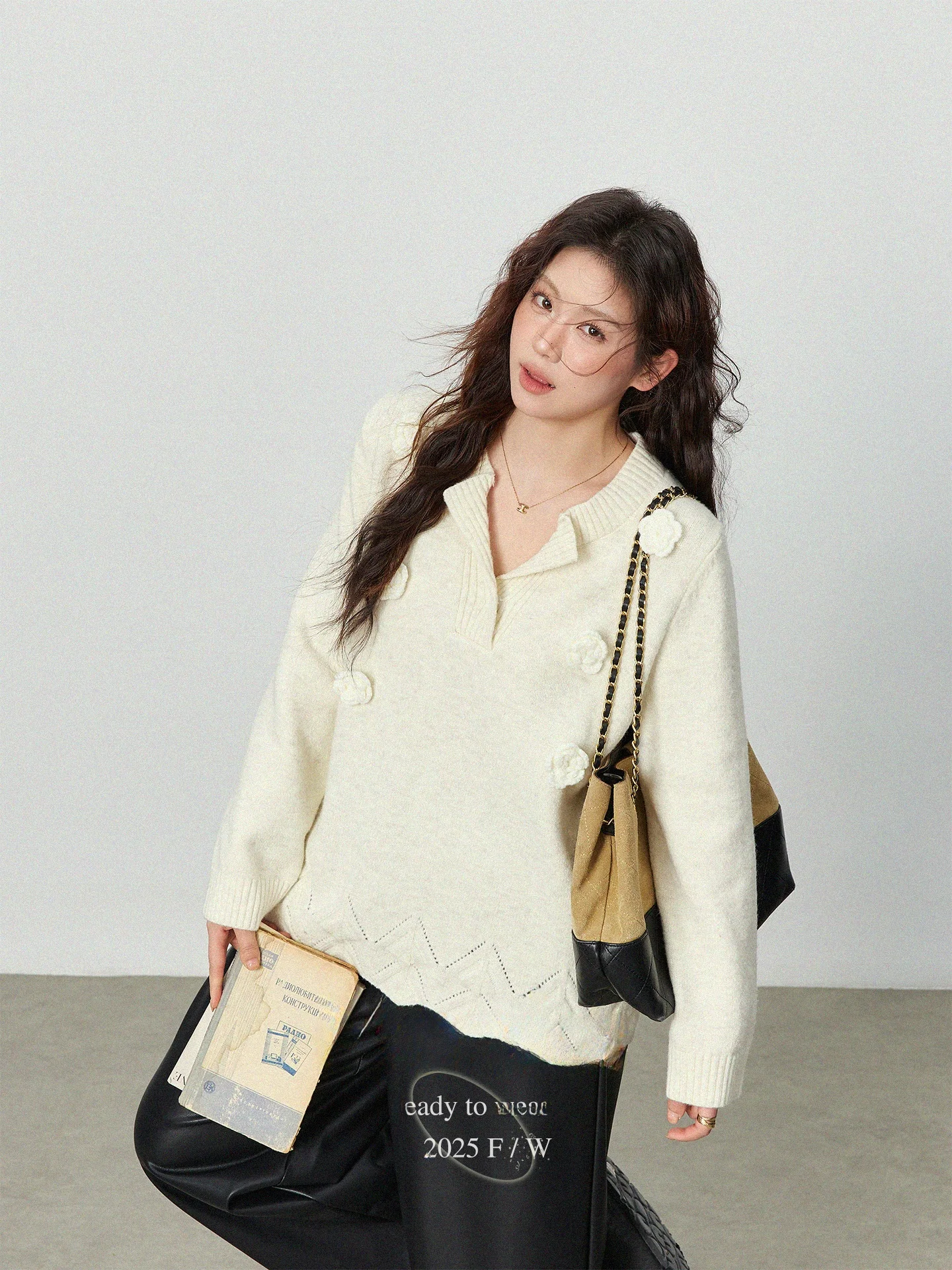 

Женский вязаный свитер большого размера с V-образным вырезом и 3D-цветами, повседневный, длинный, для полных женщин, из полиэфирного волокна, зимний...