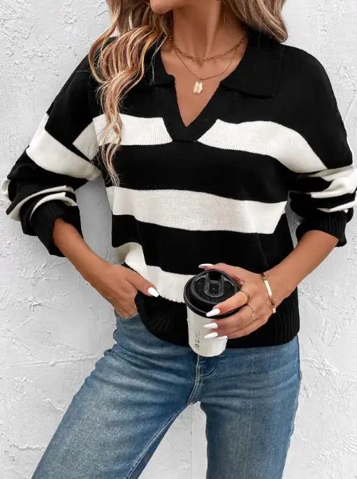 

2025 New Autumn Women's Long-Sleeved Turtleneck Striped Sweater