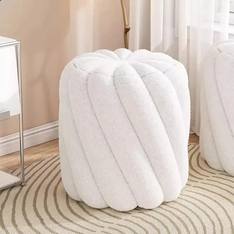 Simple Vanity Stools Creative Twisted Knot Twisted Shape Wooden Frame Vanity Stools Luxury Modern Bedroom Furniture Decoration