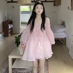 Pink V-neck Lace Up Long Sleeved Shirt for Women in Spring and Autumn New Gentle Style Bubble Sleeves Doll Top Loose Fit