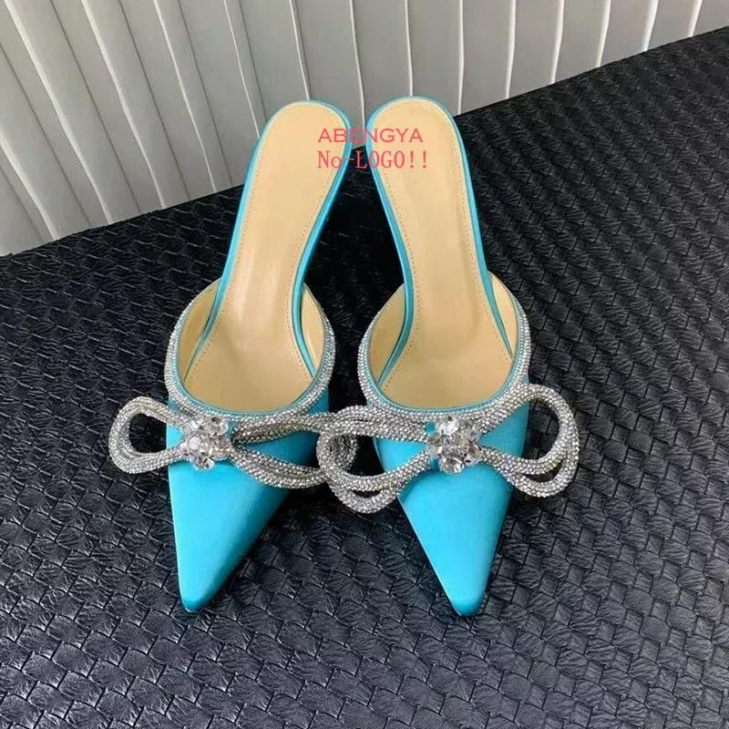 

Summer Sexy Silk High Heel Slippers Women Pointy Toe Crystal Bow Knot Modern Slides Designer Fashion Party Dress Shoes For Women
