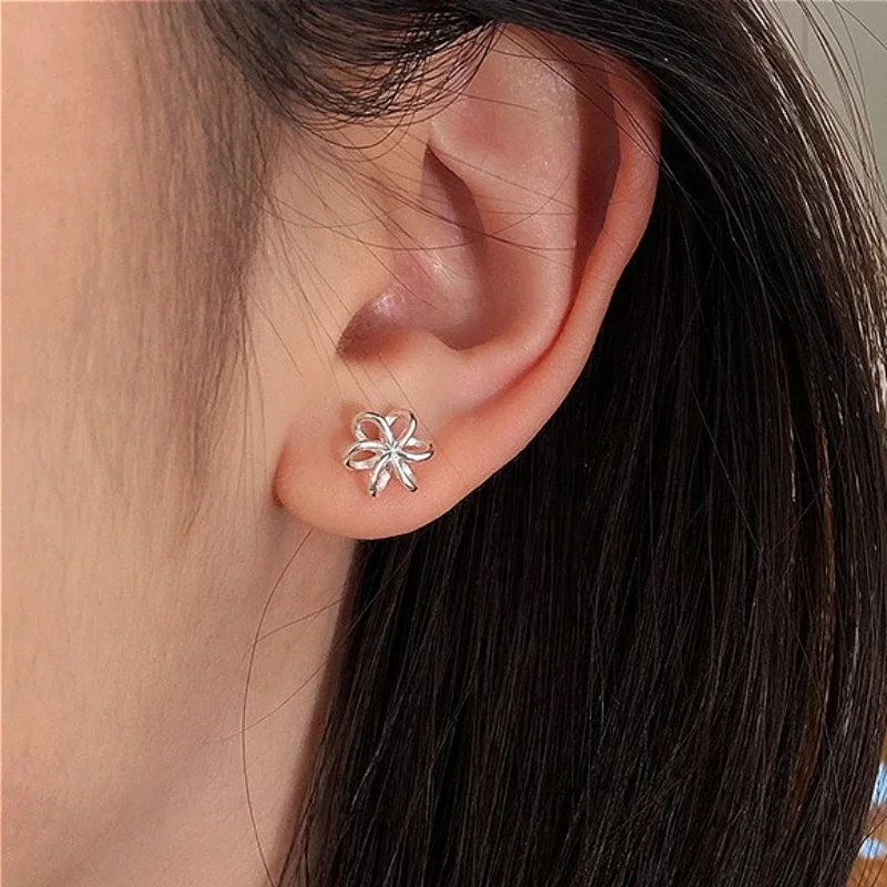

925 Sterling Silver Korean Version Chic Hollow Flowers Stud Earring for Women Fine Jewelry High Luxury Vintage Accessories