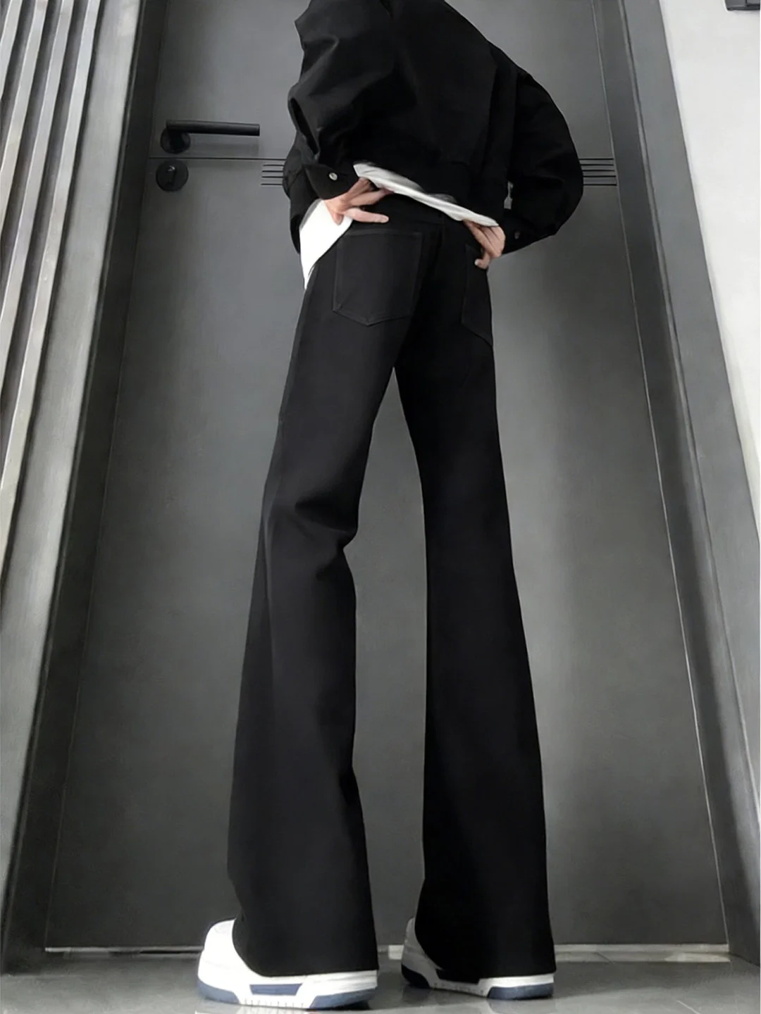 

Black Slim Fit Straight Leg Jeans Men's 2026 New Elastic High Waist Elevating Slimming Trousers for Taller Men Casual Wear