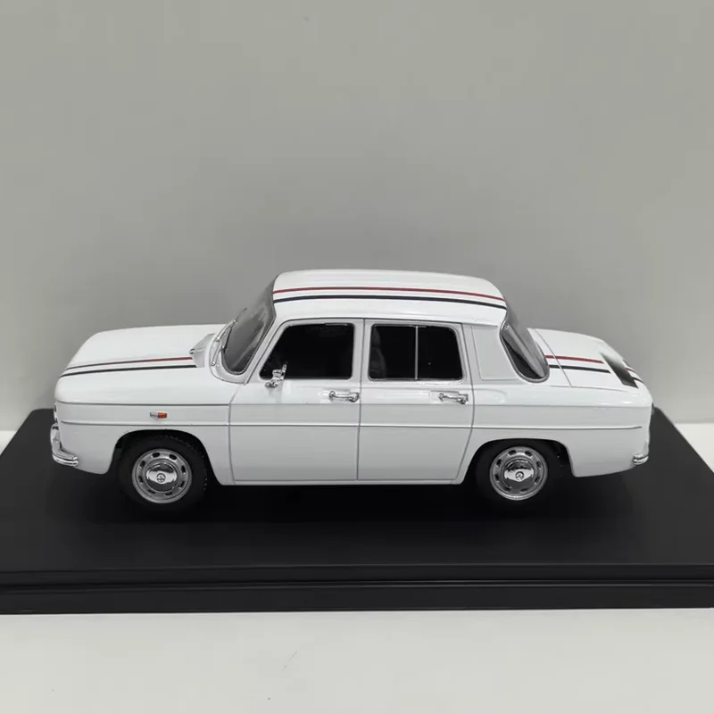 

Модель автомобиля WHITEBOX 1/24 Scale 8 Gordini из сплава, статическая коллекционная модель, украшение, праздничный подарок, игрушка, сувенир