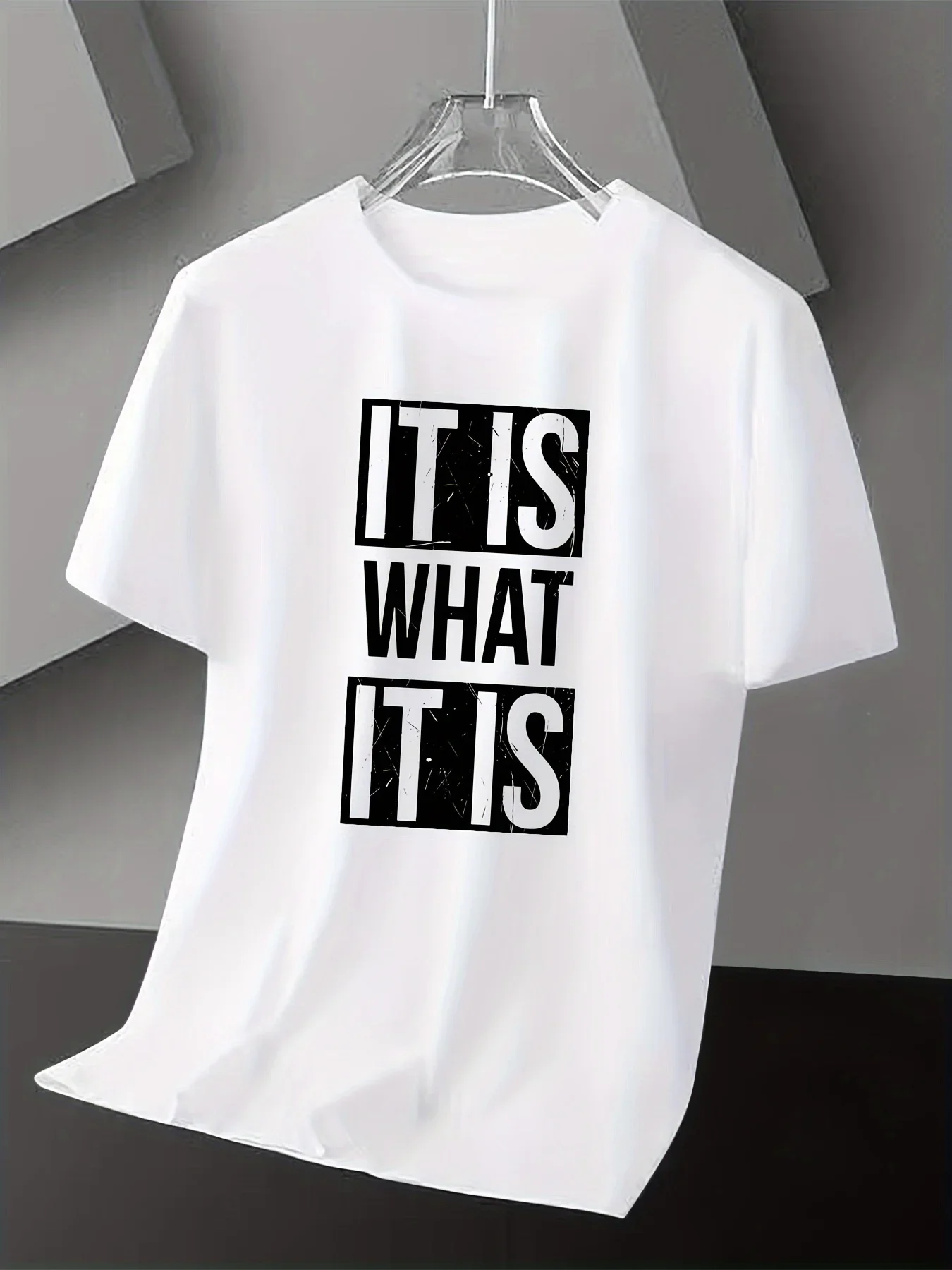 تي شيرت كاجوال صيفي للرجال مصنوع من القطن الخالص بنسبة 100% تي شيرت عصري بأكمام قصيرة مطبوع عليه حروف. إنه ما هو