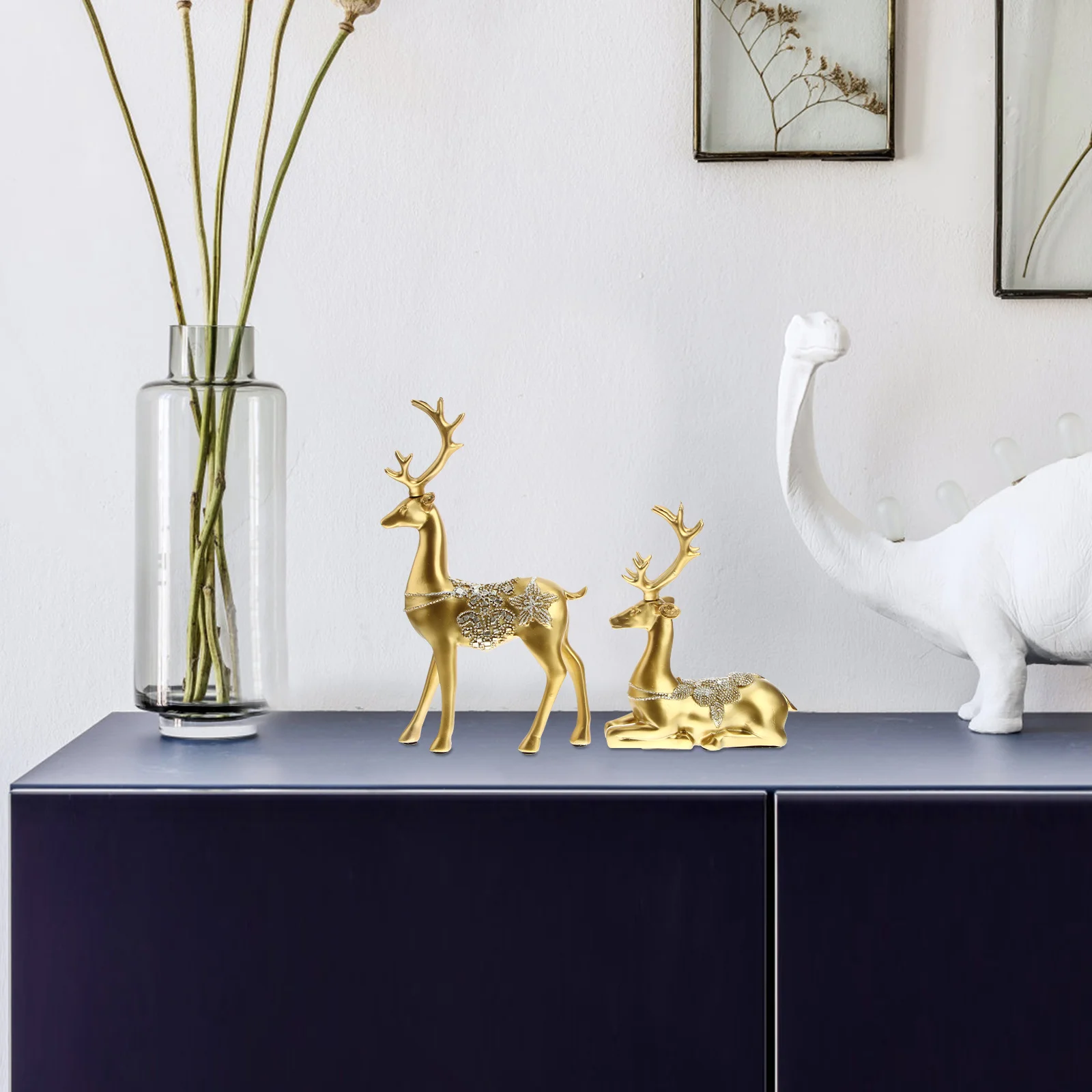 

2Pcs Couple Deer Ornament Home Decoration Resin Exquisite Creative Deer Decoration for Room Wine Cabinet Creative Ornament