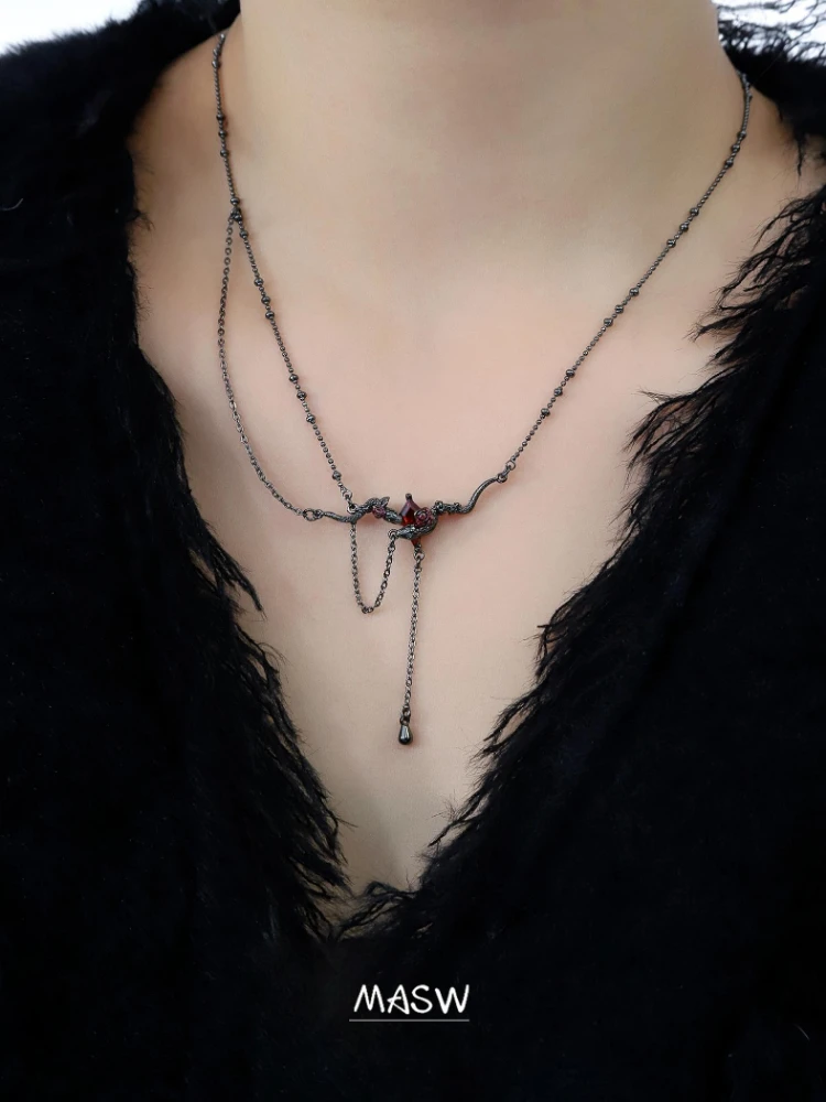 MASW Original Design Cool Style Delicate Flower Dancing Snake Pendant Necklace For Women Girl Gift Modern Jewelry Hot Sale