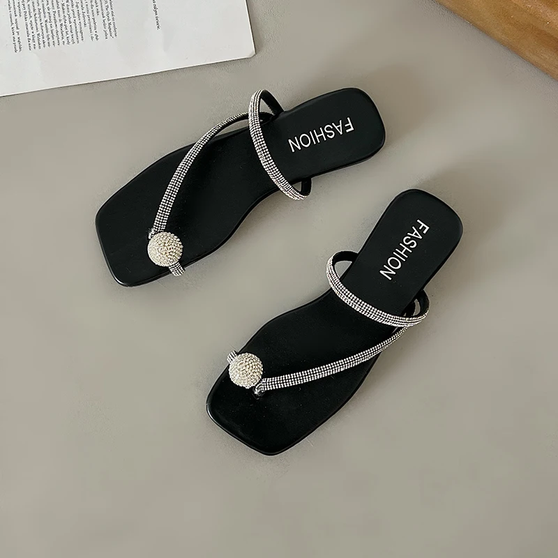 Rhinestone Flip Flops 2024 Summer Trend Fashion Slippers Women Sandals Luxury Slides Female Designer Open Toed Slippers Zapatos