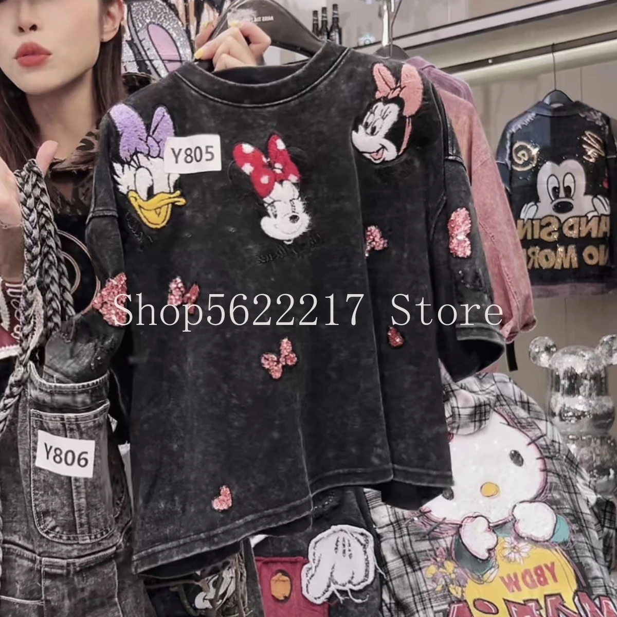 

Новинка 2025, осенняя модная милая мультяшная вышивка, черная, серая, свободная футболка с короткими рукавами, топ, повседневные джинсовые комбинезоны для снижения возраста