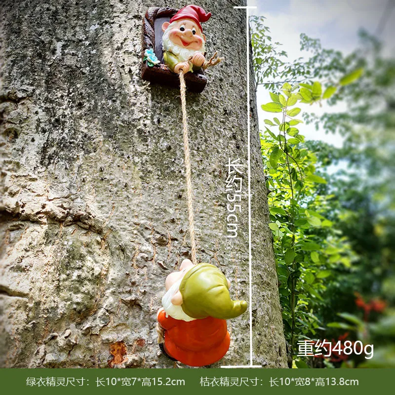 Resin Garden Gnome Tree Climbing Figurine, Outdoor Yard Hanging Decoration for Patio Landscaping and Home Garden Display