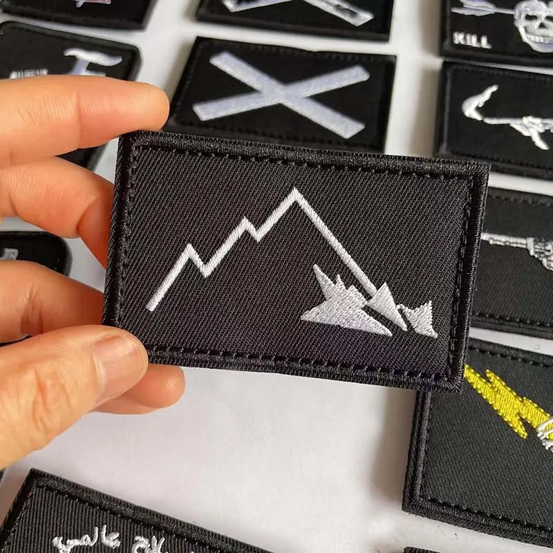 علم القراصنة ، شارة الملابس للمراقبة الأمامية الضباب ، جمجمة اللحية السوداء القلب المطرزة زين التكتيكية شعار هوك حلقة بقع #3