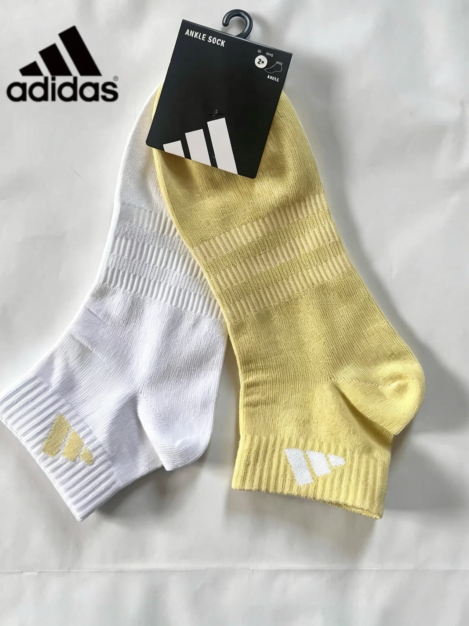 

Adidas Unisex Ankle Socks Breathable Elastic Cuff Sweat Wicking Logo Athletic Casual Socks for Men Women 2 Pairs JX5047