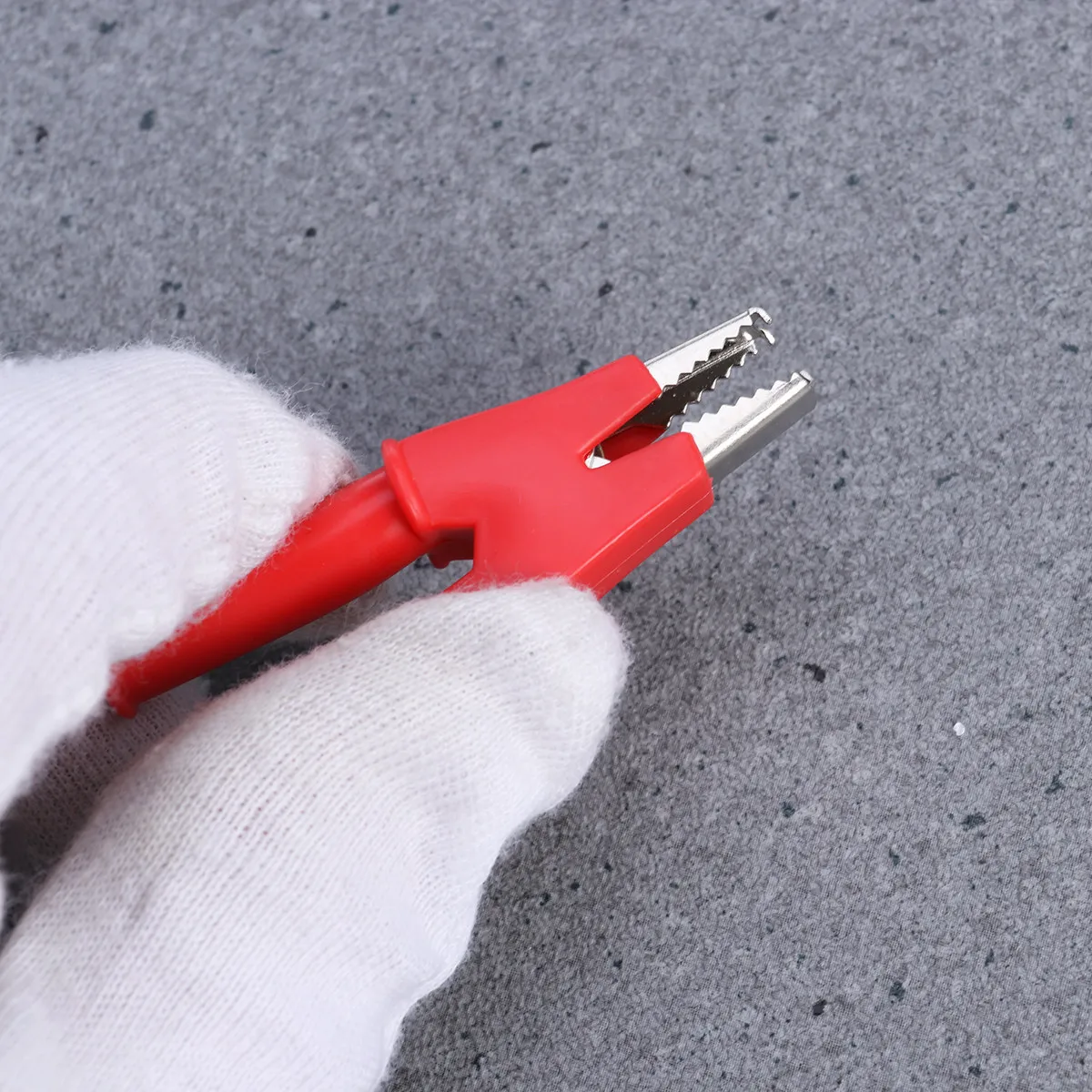 

2Pcs Banana Plug to Alligator Clip Test Lead Set Black Red Heavy Duty Insulated for Electronics Projects Lab DIY Repair