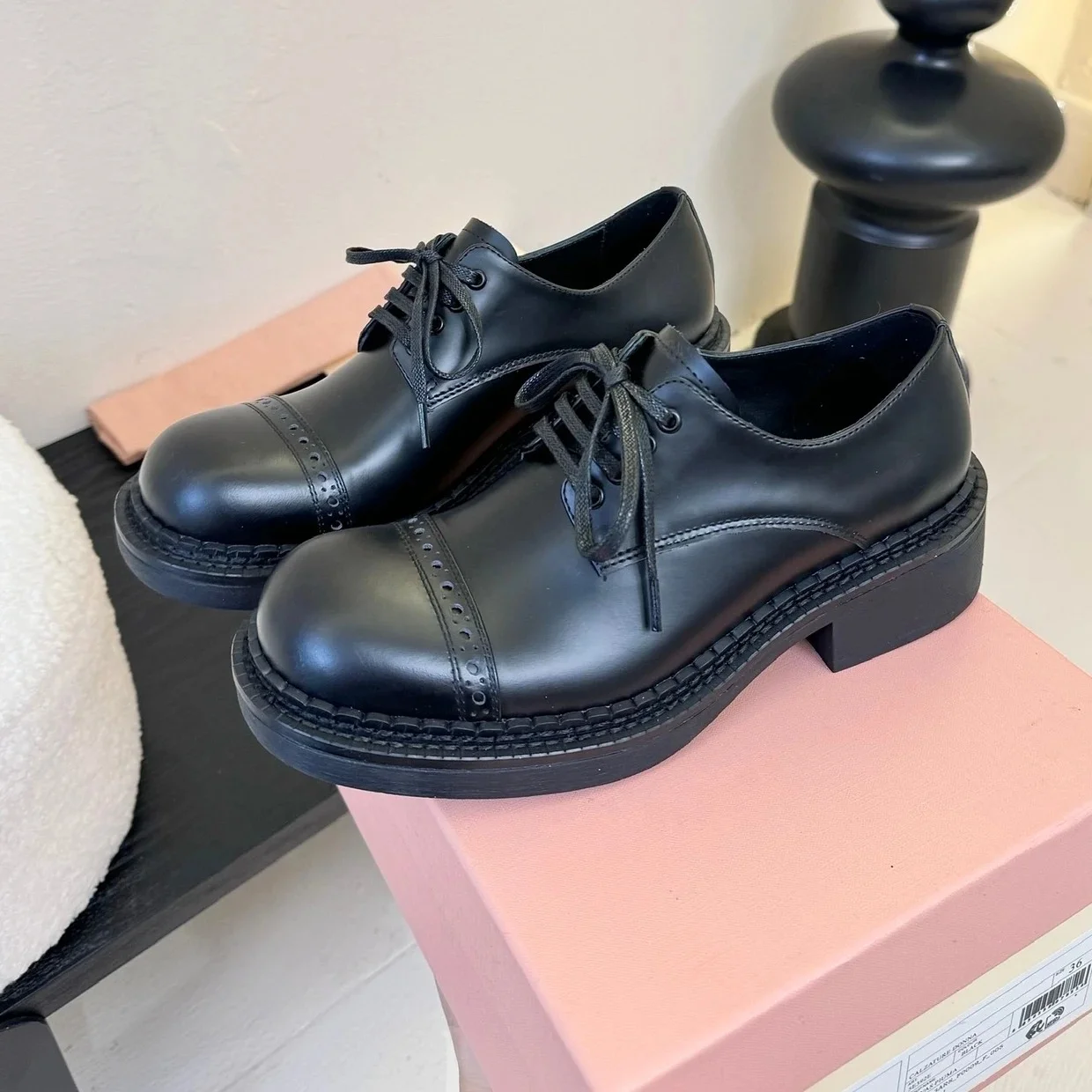 2025 FANGXITING أحدث النمط البريطاني جلد طبيعي جولة تو الدانتيل متابعة امرأة المتسكعون ديربي أحذية أوكسفورد البغال قباقيب البروغ