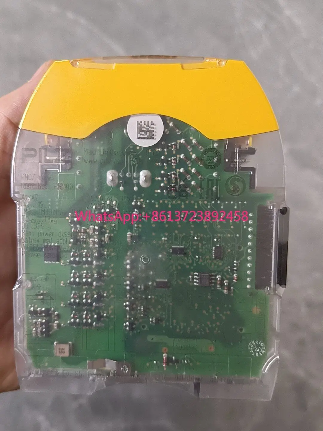 Pilz 772100 safety relay Germany in stock