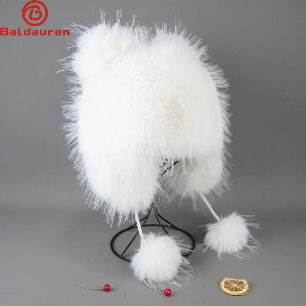 

False Raccoon Fur Hats for Woman Winter Octopus Bomber Fluffy Soviet Hat Earflap Knitted Ball Fashionable Flap Cap Mongolian Hat