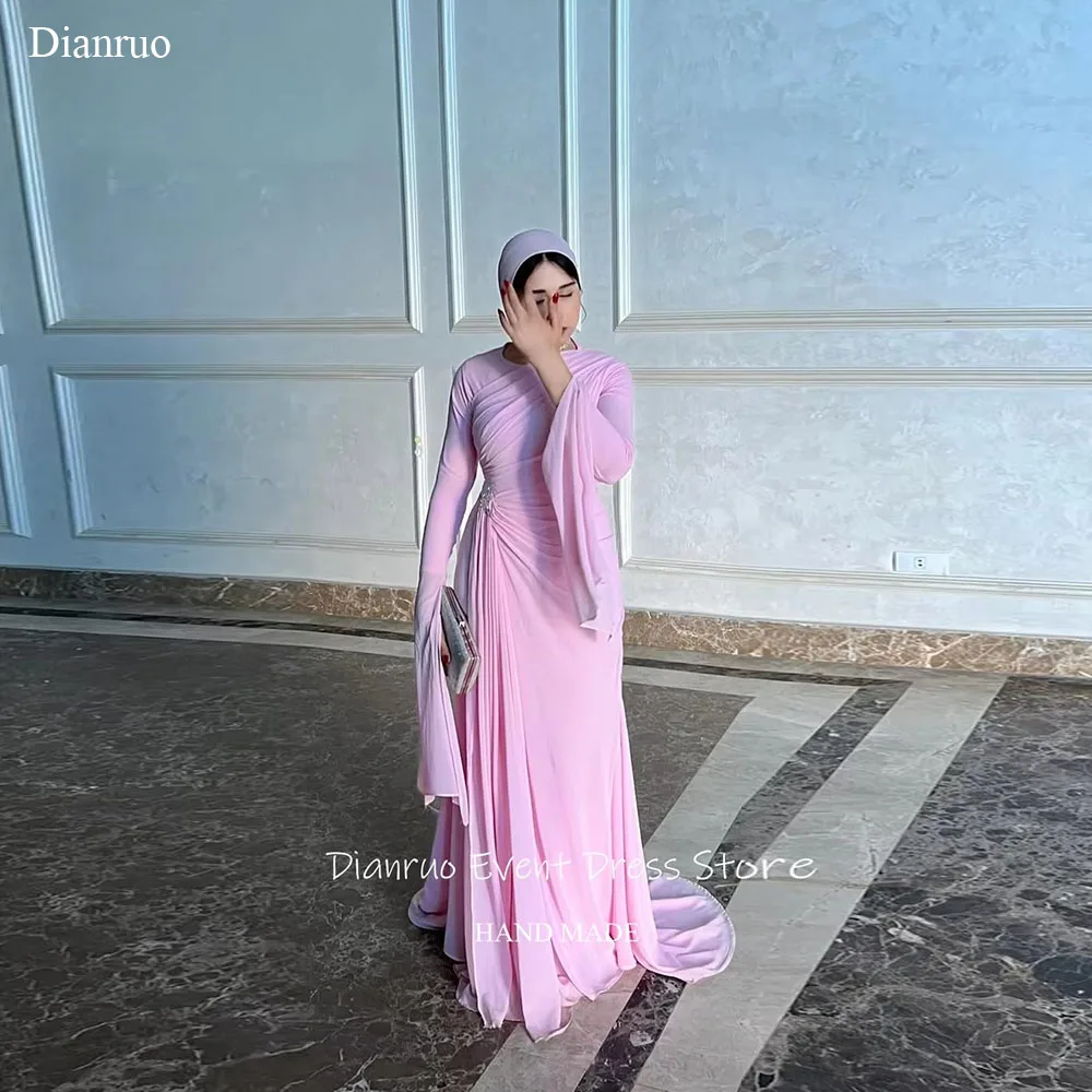 Dianruo Musulmano Rosa Piano Lunghezza Abito da Sera in Chiffon O Collo Abiti da Ballo Modesto Piega Flowy A Line Abiti da Fiesta Personalizzato