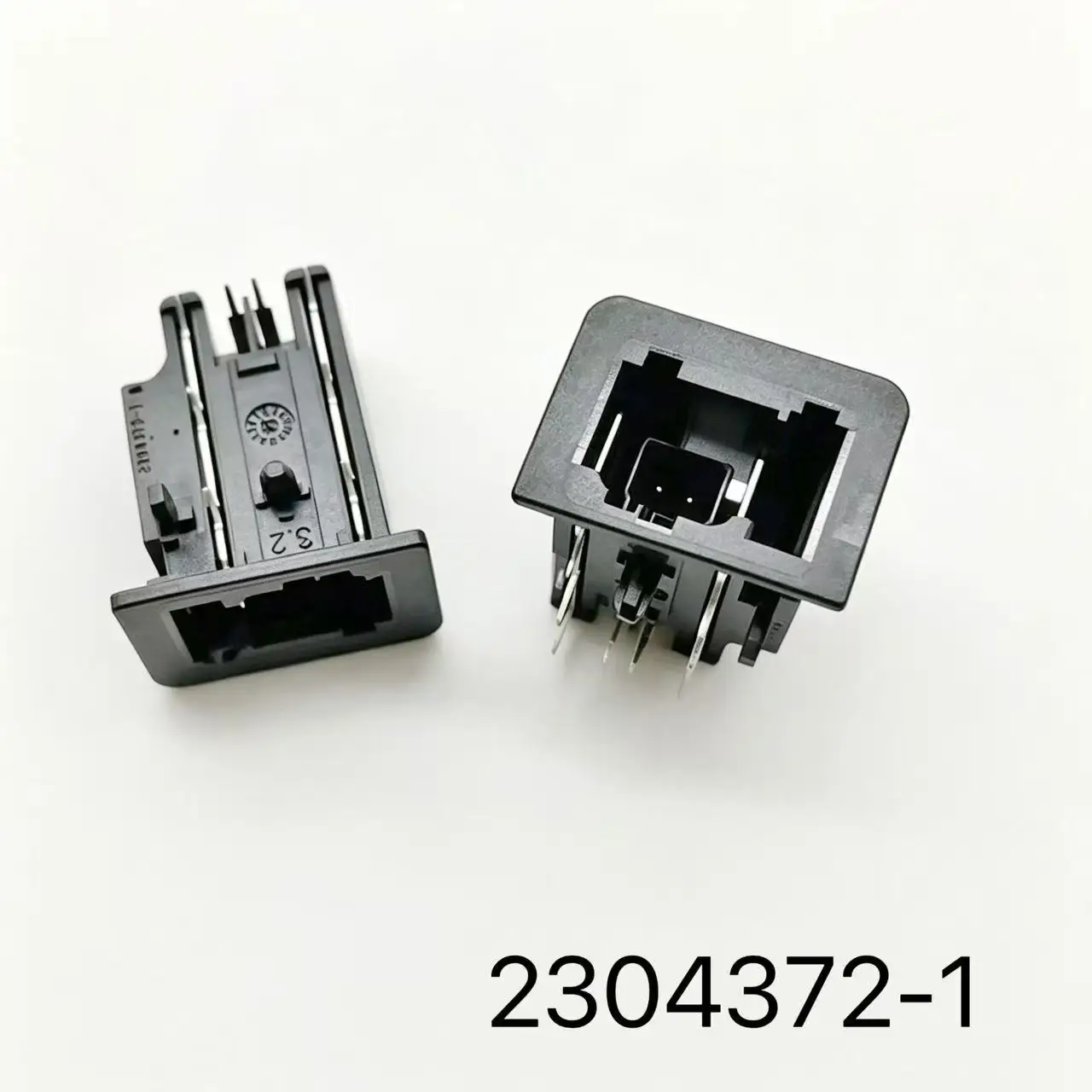 2304372-1 TE Pitch 1.8mm 2P One row of black male Wire to Board Connector
