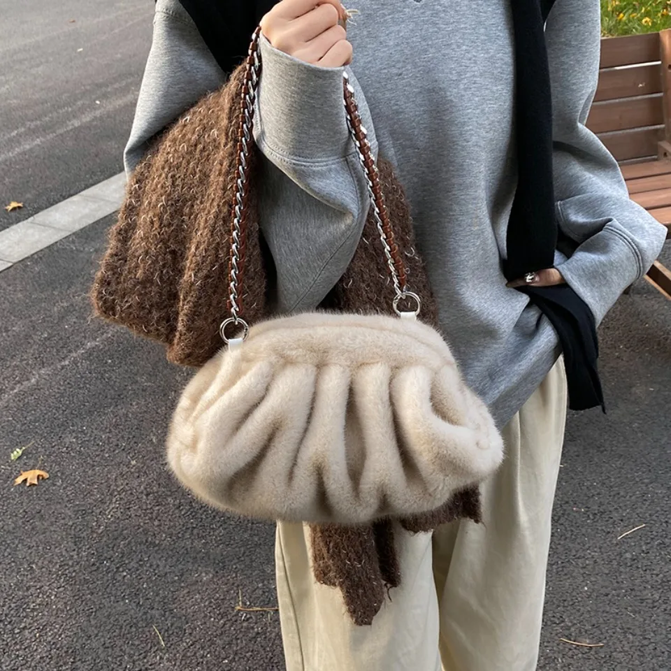 Luxury Women's Furry Pleated Purses and Handbags Plush Cloud Bag Designer Fashion Chain Shoulder Bags for Women Winter Tote Sac - view 5