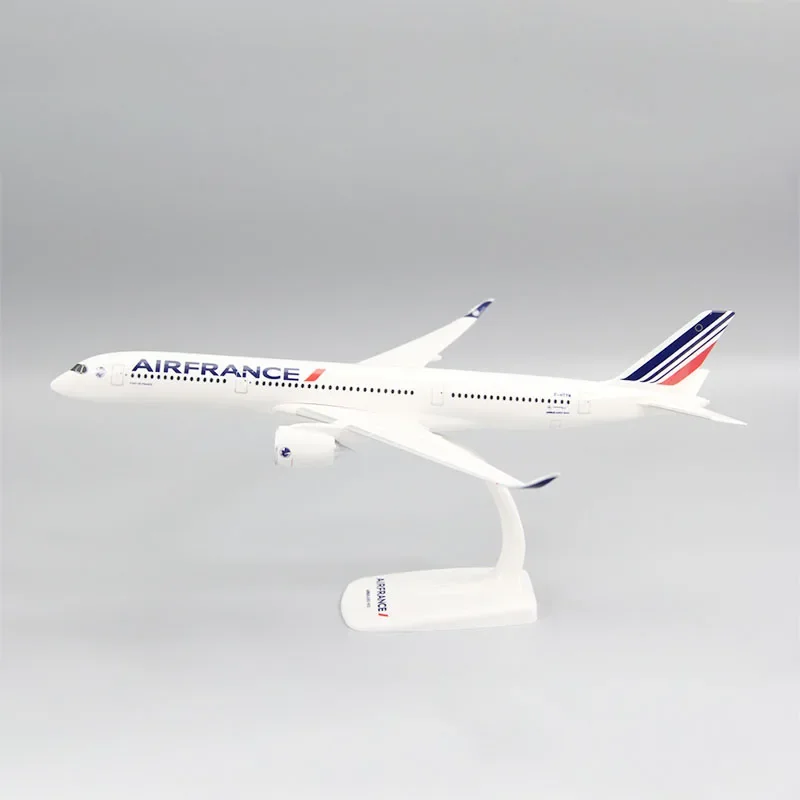 Scale 1/200 A350-900 Air France Airline Aircraft Model Plastic ABS Assembly Plane Model Adult Boys Souvenir Gift Hobby Toys