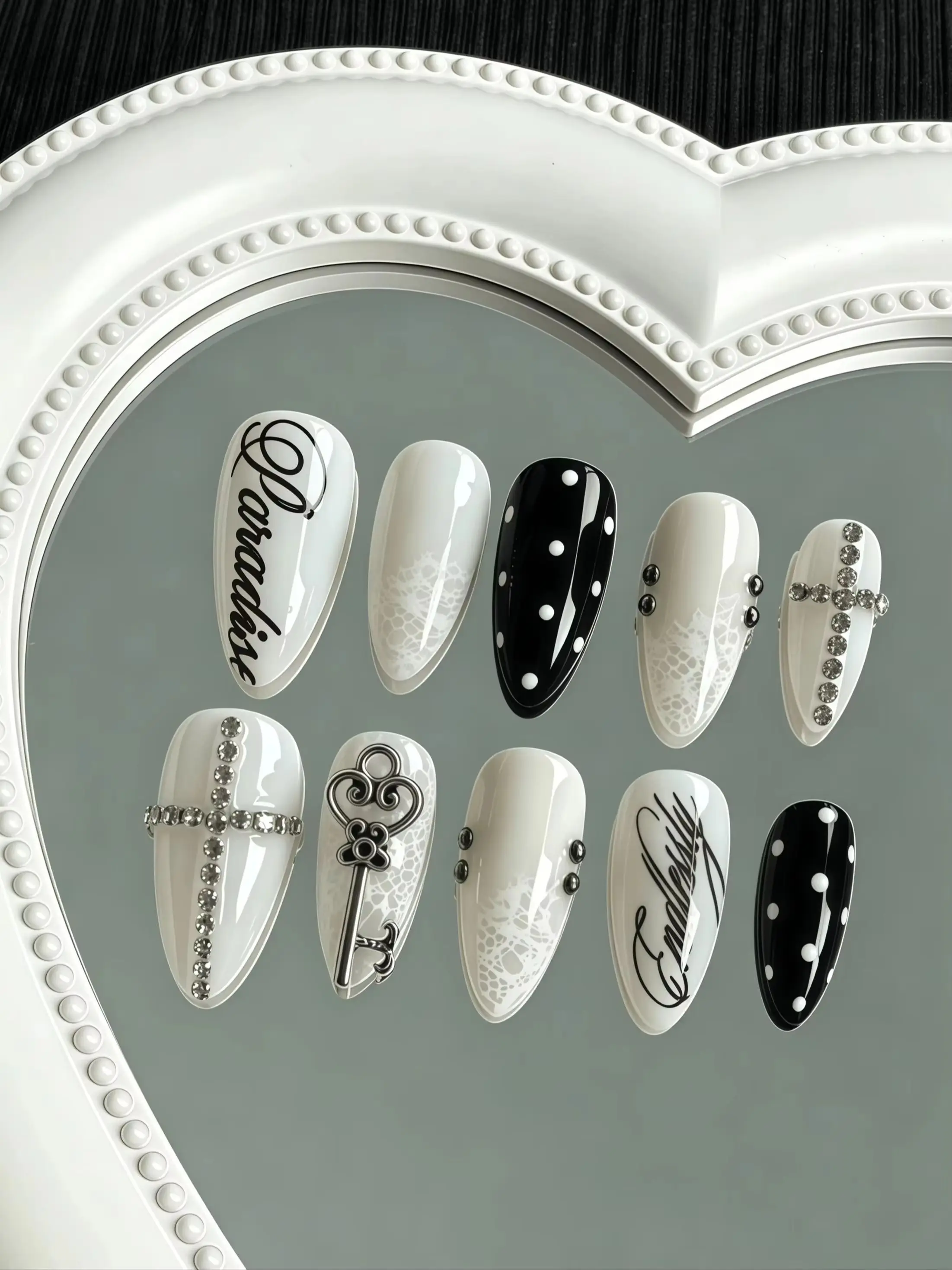 10 Pieces of Black and White Cross-Patterned Nail Stickers, Reusable Keychain Fake Nails for Trendy Women, Polka Dot Lace Design Long Almond-Shaped Fake Nails