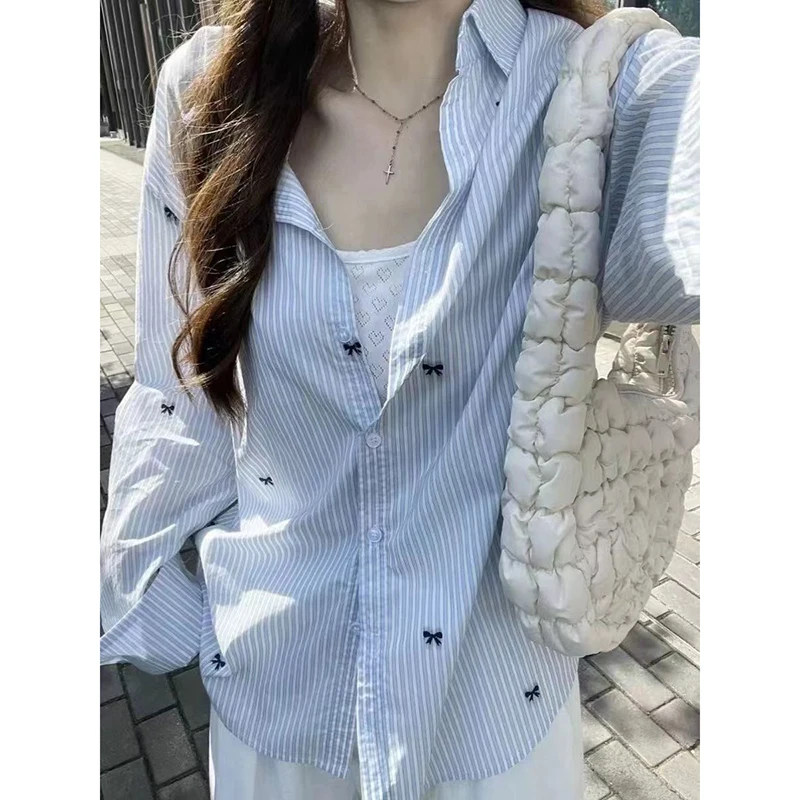 

Женская рубашка в полоску с бантом, повседневный топ с длинным рукавом, женская корейская рубашка на пуговицах и блузка, дизайн с отложным воротником, модная одежда, новинка