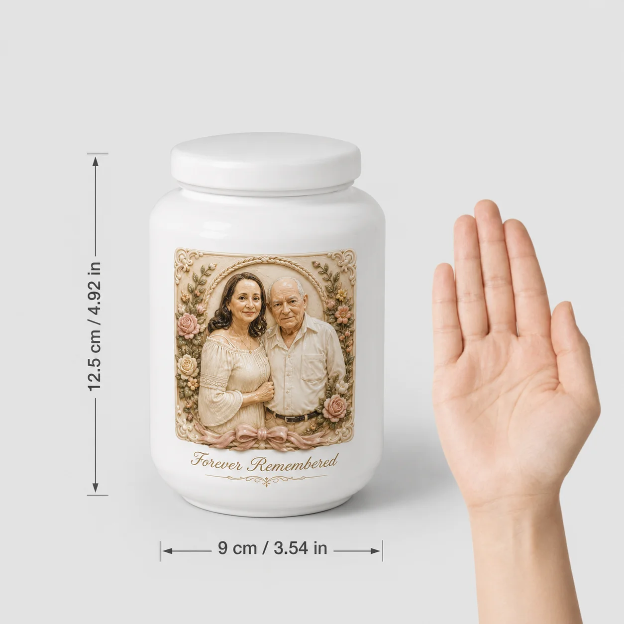 Personalized custom photo keepsake jar｜Can upload portraits of elderly people, relatives, or family members with exclusive text｜High-gloss white commemorative ceramic jar｜Warm floral photo frame design｜Suitable as a gift for commemorating loved ones, family keepsakes, and treasuring memories