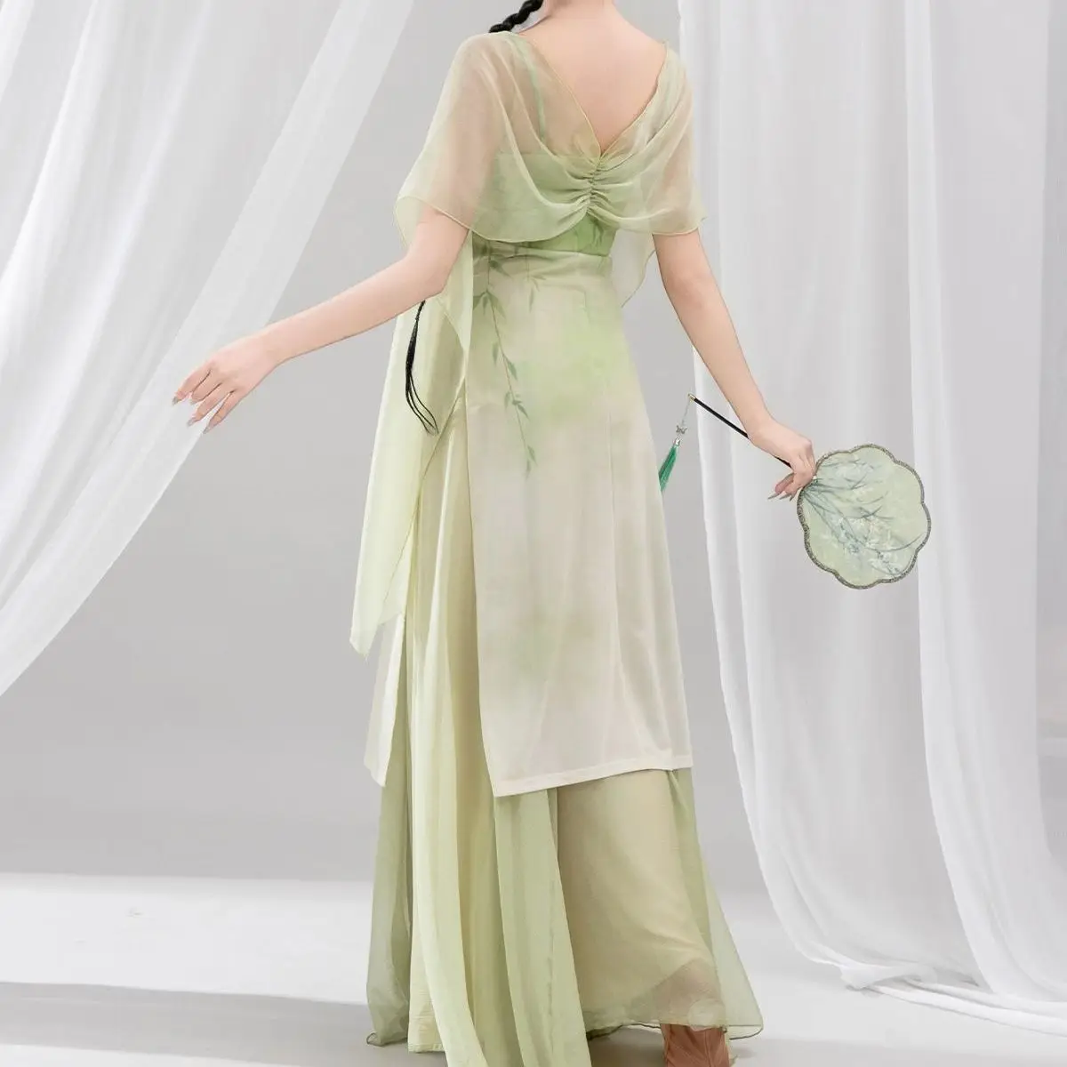 

Chinese Style Dance Outfit Back Twist Chiffon Top Wide Leg Skirt Classical Dance Fan Dance Stage Performance Costume
