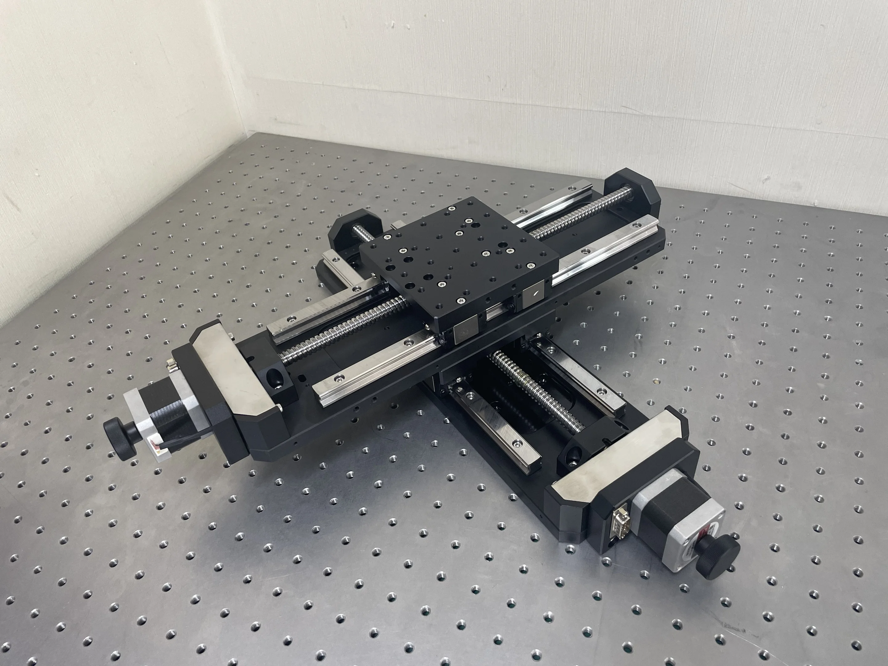 CKD-ET102 OEM 製造 2 軸コンビネーション電動移動ステージ移動範囲 600mmx400mm