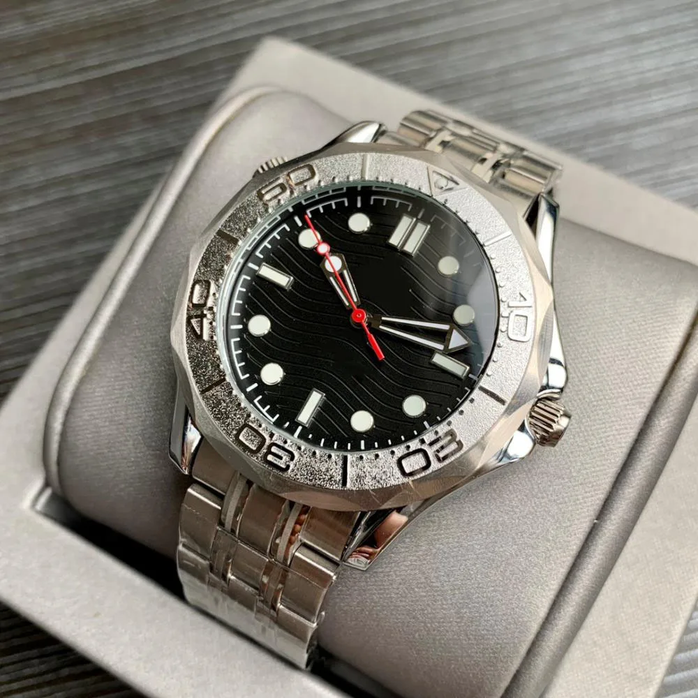 AAAAAA 2025 VIP محدودة جديدة فاخرة العلامة التجارية القديمة ساعة رجالي كريم سلسلة ساعة ميكانيكية أوتوماتيكية بالكامل مقاوم للماء ساعة نسائية