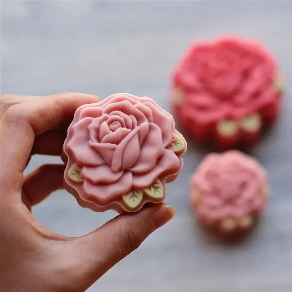 Essential 3D Flower Rose Mooncake Mold: Chic and Practical Tool for Your Baking Collection - Versatile, Stunning Addition for 50