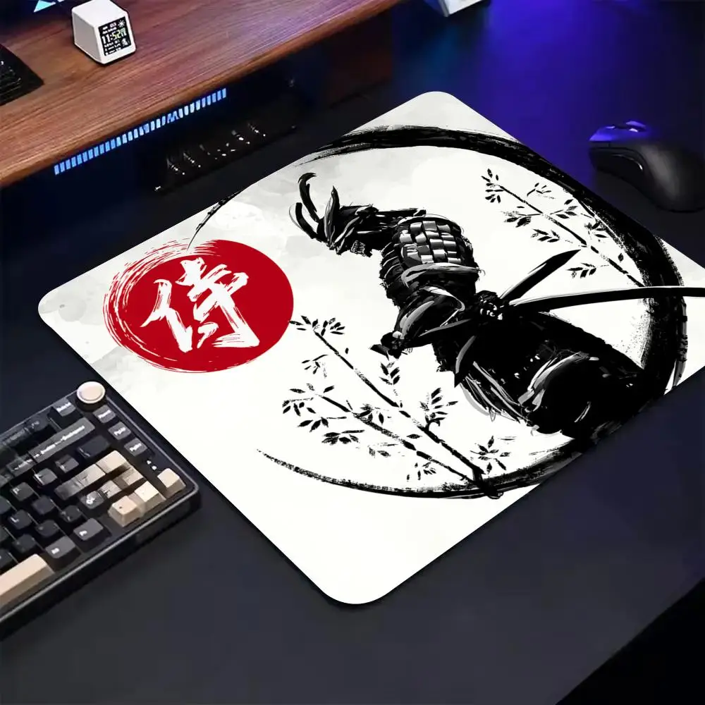 

Ink Wash Style Samurai Design Mouse Pad Non-Slip Desk Mat 45X40CM Gaming pad with Stitched Edge pc accessories gaming mats