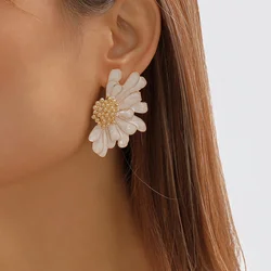 Vintage enamel petal stud earrings are suitable for women's everyday & vacation wear