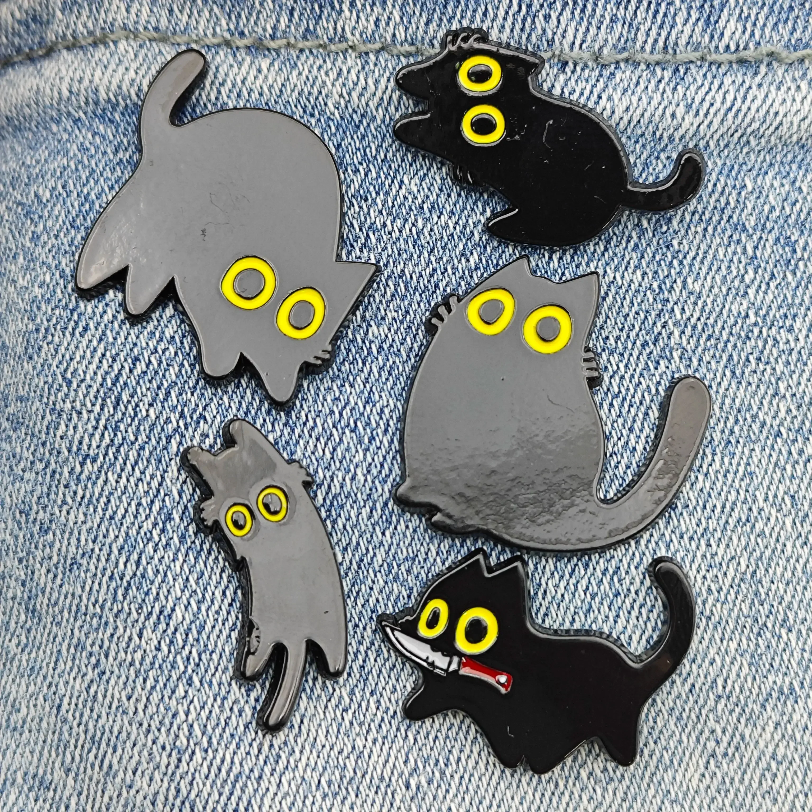 Cute Black Cat with Knife Brooch Animal Clothing Decoration Badge Jewelry Enamel Kitten Cartoon Metal  Pins Gift Deco Wholesale