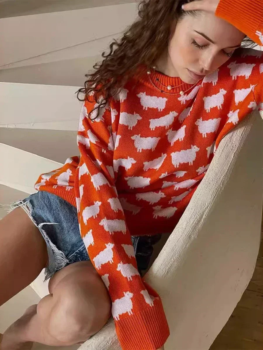 

2025 Fashion O -Neck Alpaca Printed Sweater Women's Loose Casual Mid Length Retro Autumn Winter New Comfortable Warm Pullover