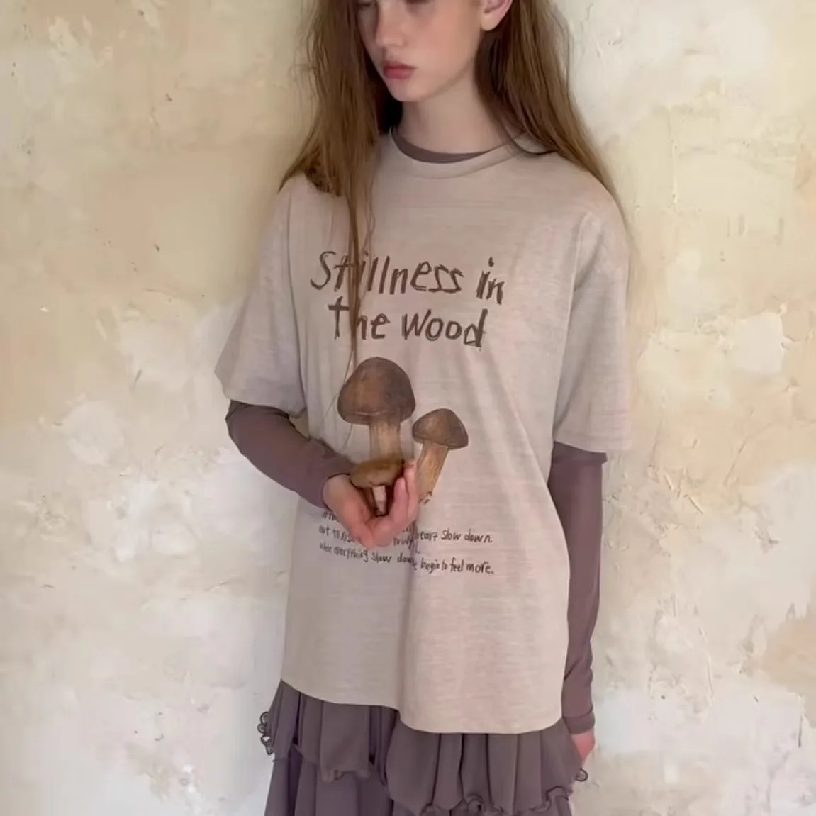 Fletta Vintage Musoom Letter Print round Ne ort Sve T-irt Loose Fit Casual Sle Women's Top Korean Faion