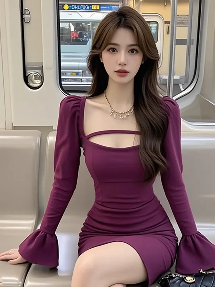 Robe moulante sans bretelles pour femmes, couleur unie, manches évasées, froncée, Mini robe à bandes, séduisante, Style Mature Chic, printemps