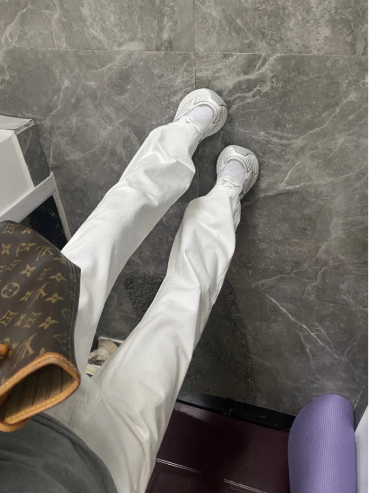 

Cleanfit Soft Denim Jeans Men's High Waist Lift Tummy Slim Straight Leg Bell Bot American High Street Vibe White Jeans