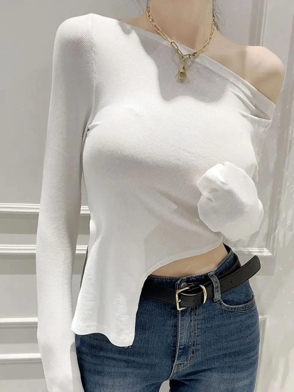 2024 Autumn/winter Korean Version New Slanted Collar Off Shoulder Long Sleeve Pullover Women Irregular Exposed Waist Top 8TRG