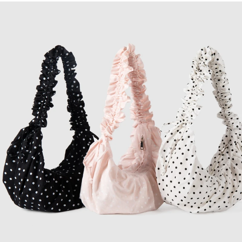 

Lightweight and versatile polka dot underarm bag, beautiful and casual, trendy handheld shoulder bag for women