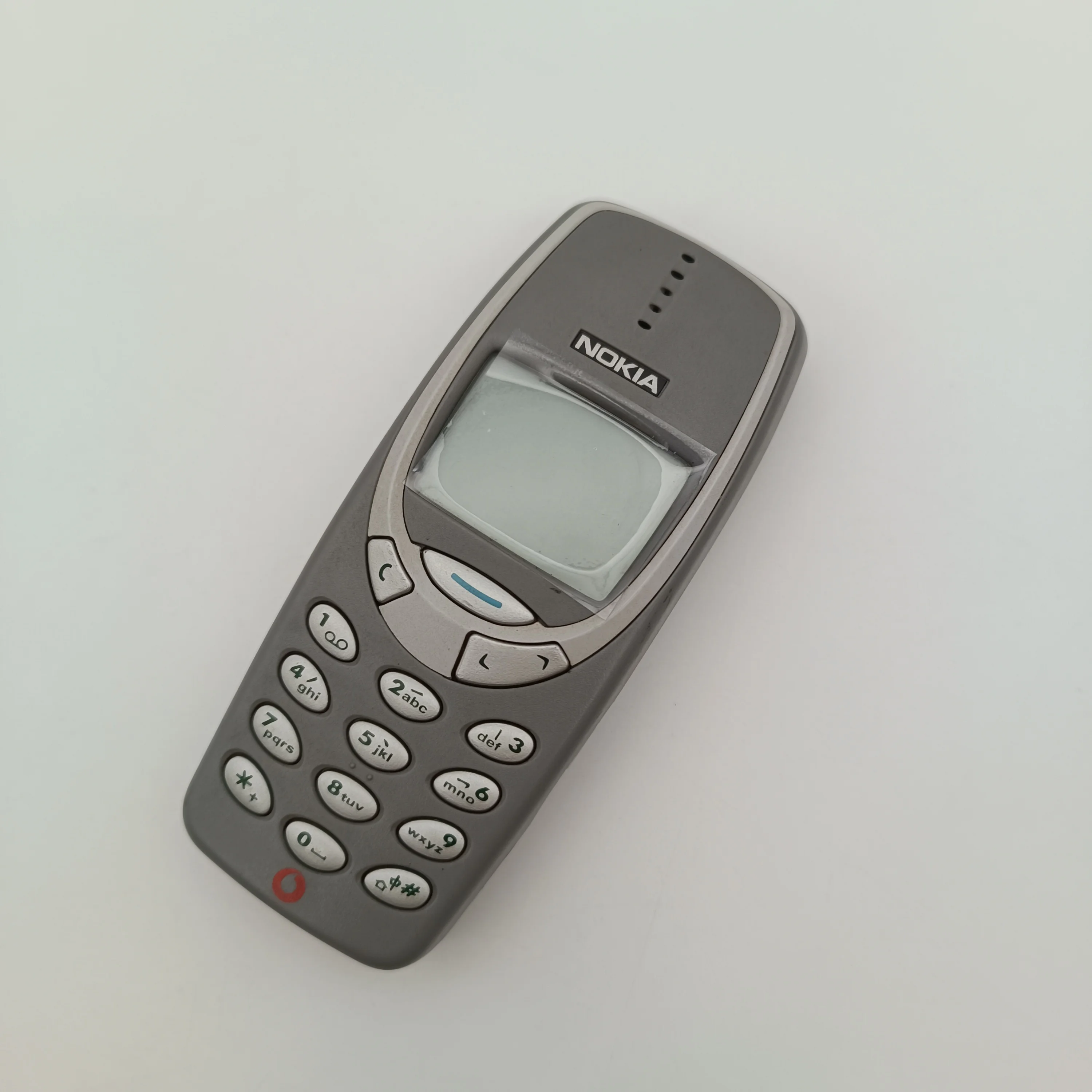 لوحة مفاتيح أصلية غير مقفلة Nokia 3330 ذات شريحة واحدة GSM 900/1800 مدخل نص توقع للهاتف المحمول لوحة مفاتيح متعددة اللغات مصنوعة في فنلندا