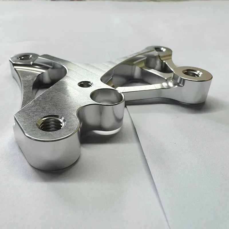 アルミプロファイル金型製作 カスタムCNC機械加工 アルミブレーキポンプ オートバイ改造ブレーキパーツ