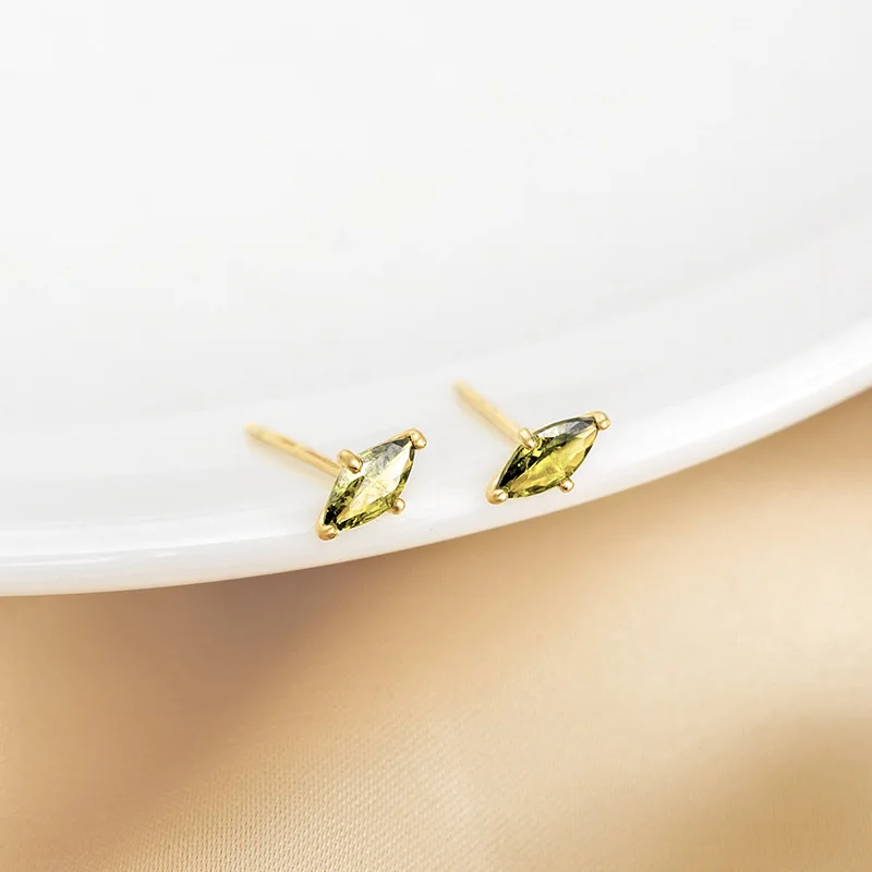 Metiseko 925 Sterling Silver Stud Earrings Olive Green Cubic Zirconia Eye Shape Earring Simple Exquisite Jewelry for Women 2022