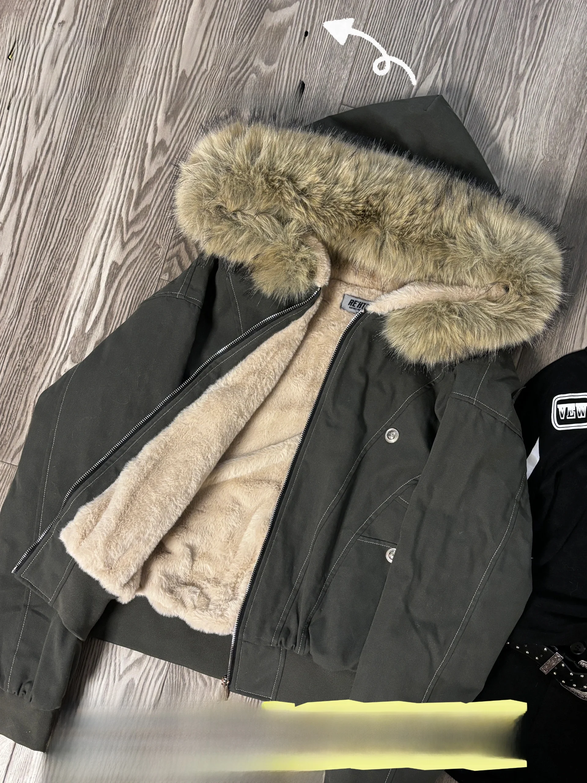 

Американская утепленная зимняя хлопковая куртка-парка для женщин с капюшоном, короткий размер S, с меховым воротником, повседневная, с длинными рукавами